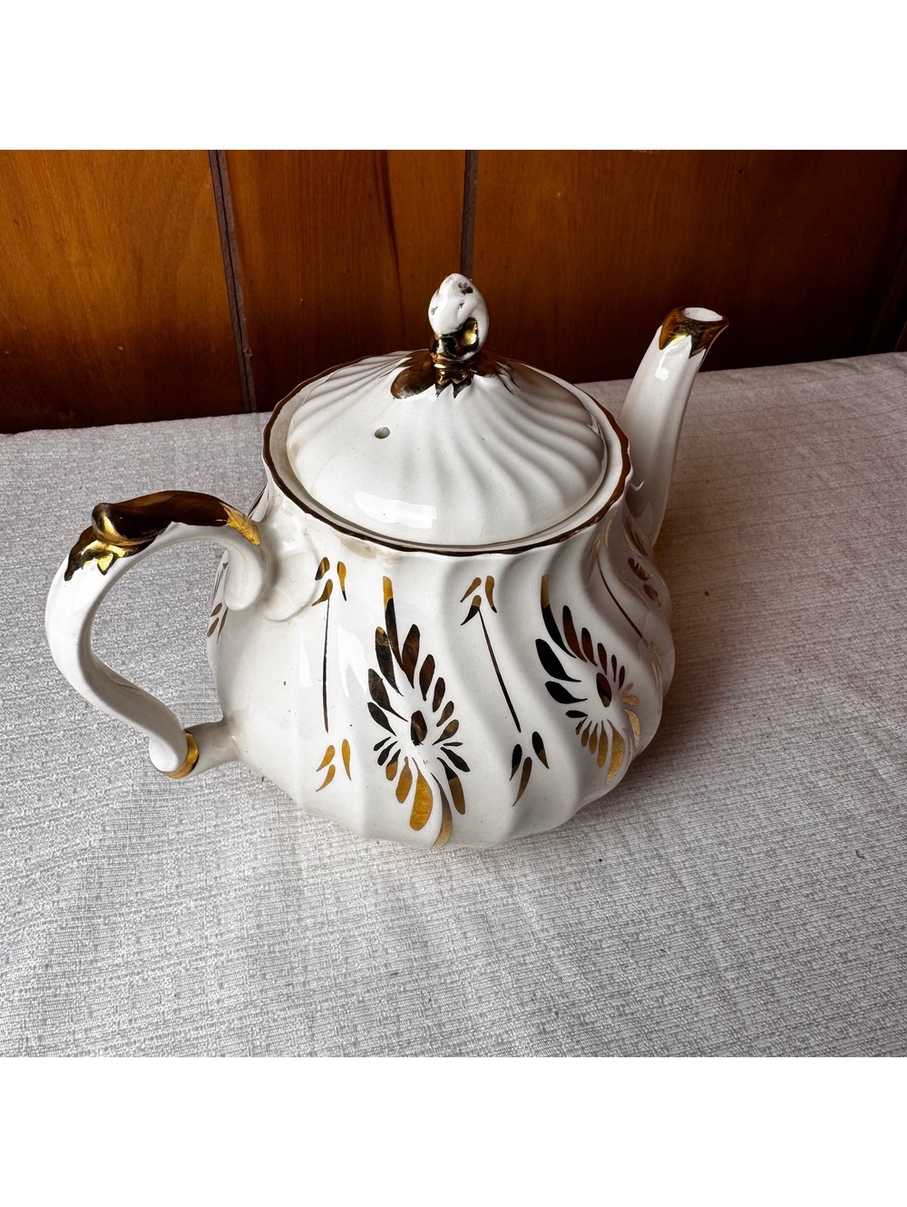 Vintage White Ceramic Teapot Gold Floral Details Swirl Lid Cottagecore Tea Serve - Picture 2 of 10